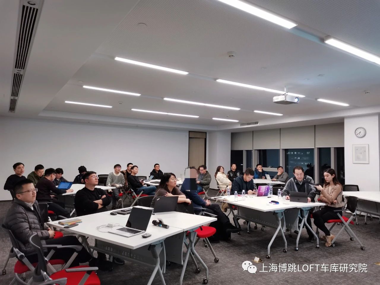 阳泉杭州LOFT车库专题会
